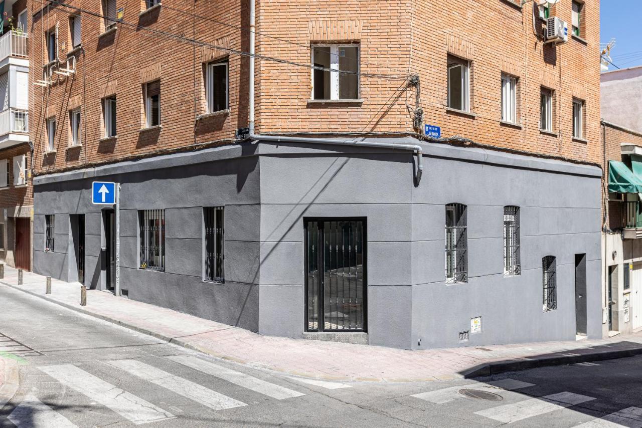 Plaza De Castilla Apartments Madri Exterior foto