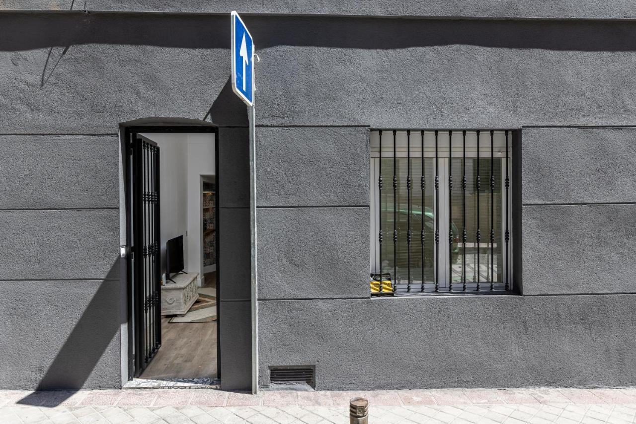 Plaza De Castilla Apartments Madri Exterior foto
